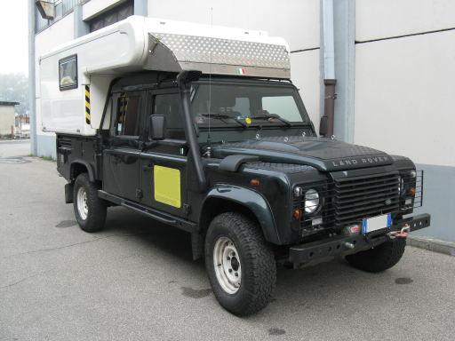 LAND ROVER DEFENDER DOPPIA CABINA