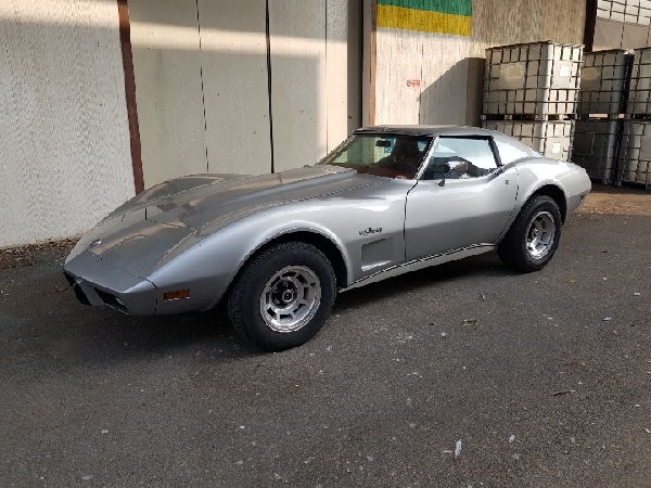 CHEVROLET CORVETTE STINGRAY COUPE'