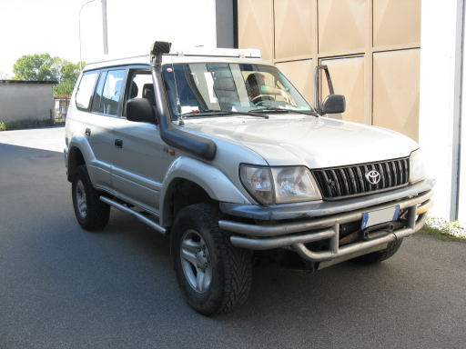 TOYOTA LAND CRUISER