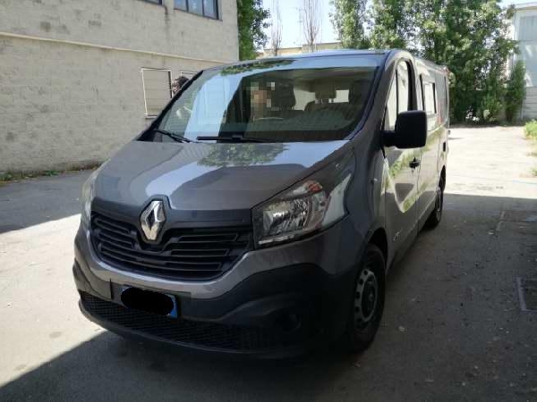 RENAULT TRAFIC DCI 120