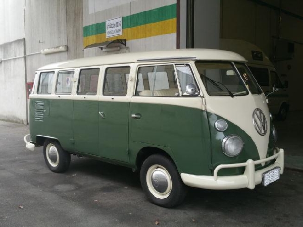 VOLKSWAGEN TRANSPORTER T1 KOMBI