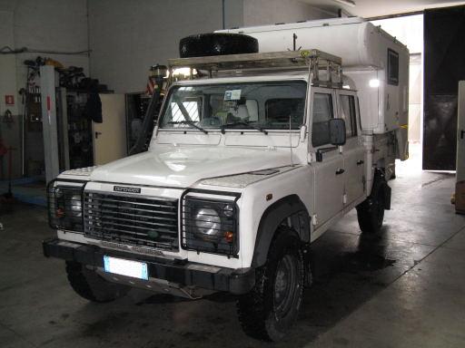 LAND ROVER DEFENDER 130 CREW CAB