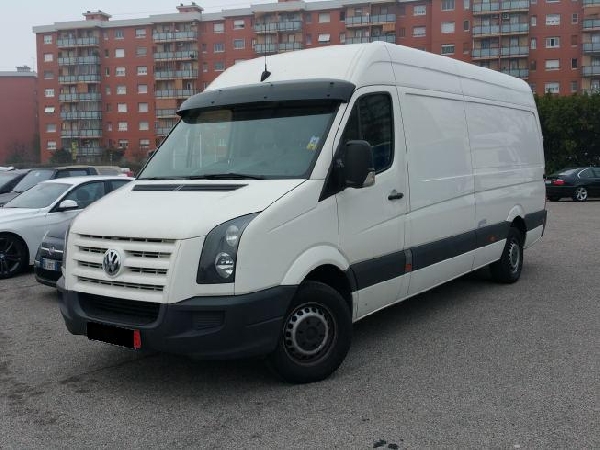 VOLKSWAGEN CRAFTER VAN